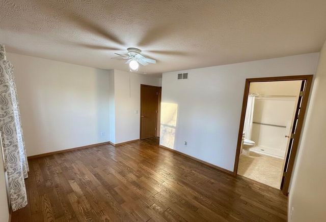 911 S Lincoln Avenue, Three Rivers, MI 49093