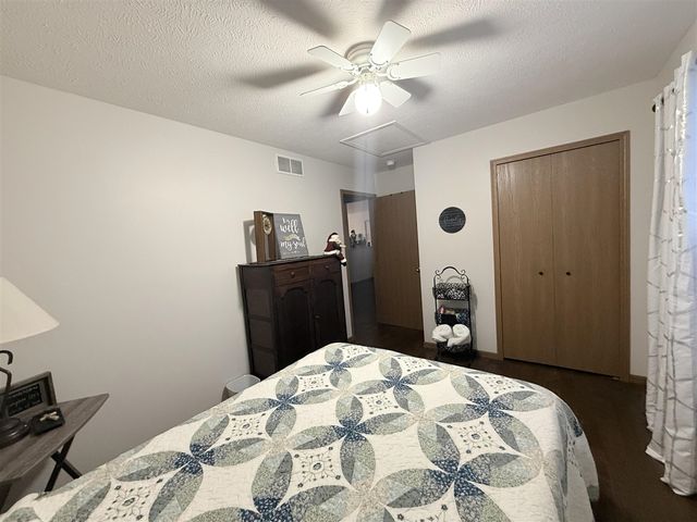 911 S Lincoln Avenue, Three Rivers, MI 49093