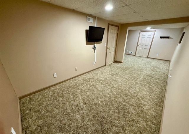 911 S Lincoln Avenue, Three Rivers, MI 49093