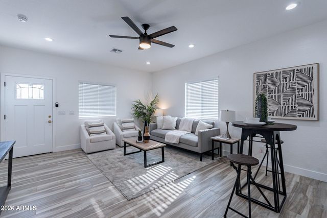4815 S 28th Street 2, Phoenix, AZ 85040