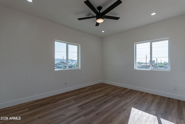 4815 S 28th Street 2, Phoenix, AZ 85040