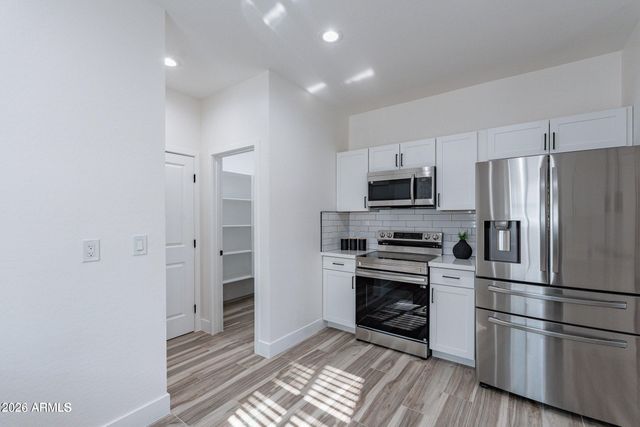 4815 S 28th Street 2, Phoenix, AZ 85040