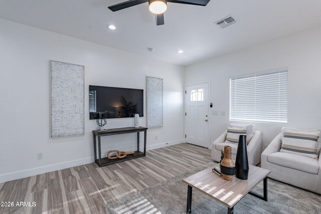 4815 S 28th Street 2, Phoenix, AZ 85040