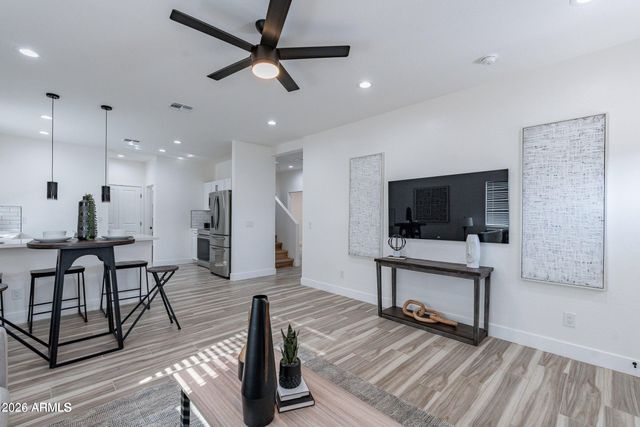 4815 S 28th Street 2, Phoenix, AZ 85040