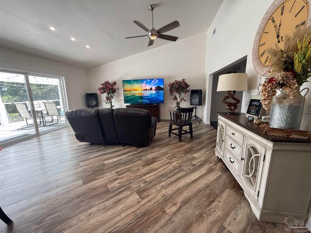 12480 Lillian Hwy, Pensacola, FL 32506