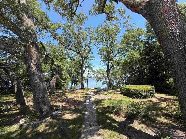 12480 Lillian Hwy, Pensacola, FL 32506