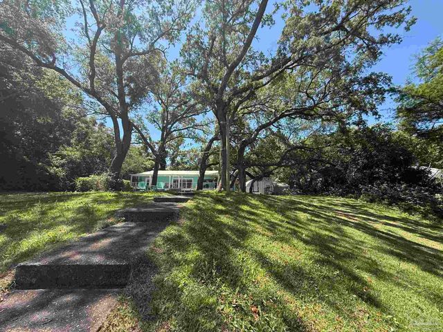 12480 Lillian Hwy, Pensacola, FL 32506