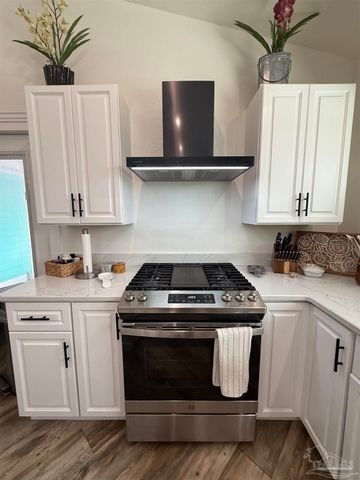 12480 Lillian Hwy, Pensacola, FL 32506