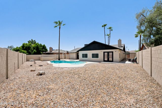 4638 E LA PUENTE Avenue, Phoenix, AZ 85044