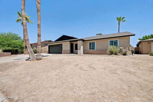 4638 E LA PUENTE Avenue, Phoenix, AZ 85044