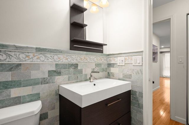 22 Railroad St 314, Andover, MA 01810