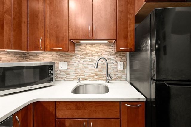 22 Railroad St 314, Andover, MA 01810