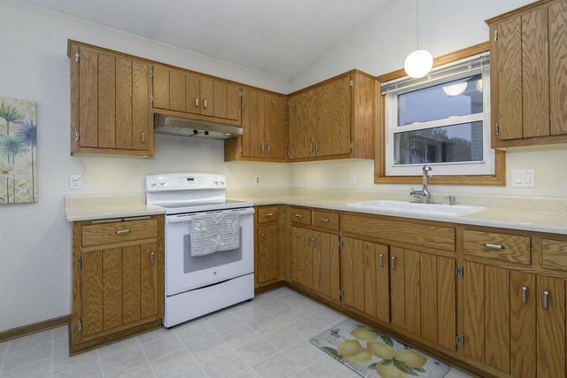 9771 W Darnel AVENUE, Milwaukee, WI 53224