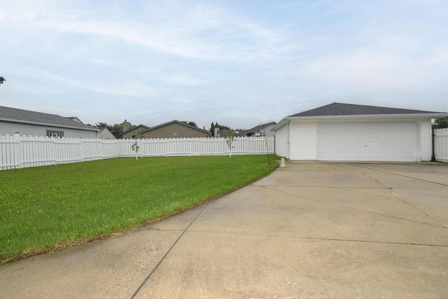 9771 W Darnel AVENUE, Milwaukee, WI 53224