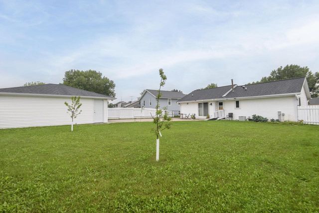 9771 W Darnel AVENUE, Milwaukee, WI 53224