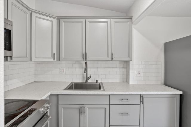 420 Bridgevale, Hollister, CA 95023
