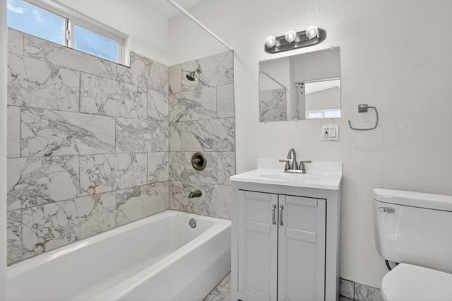 420 Bridgevale, Hollister, CA 95023