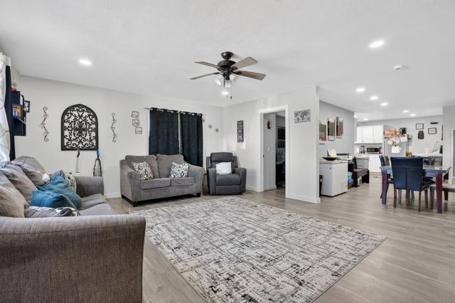 420 Bridgevale, Hollister, CA 95023