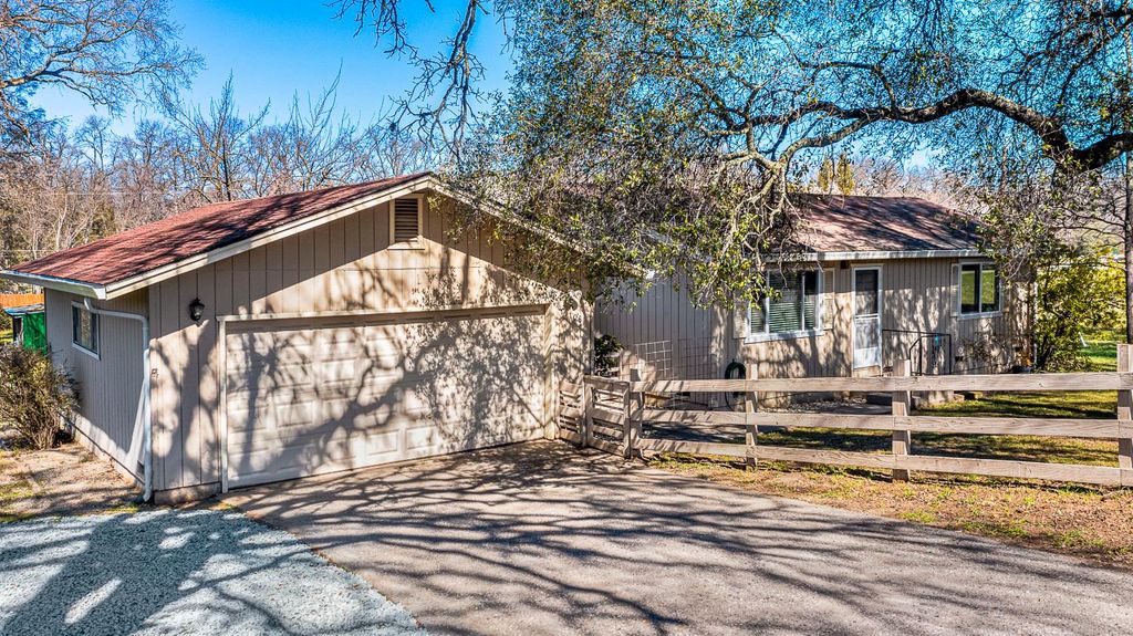 17108 Penn Valley Dr, Penn Valley, CA 95946