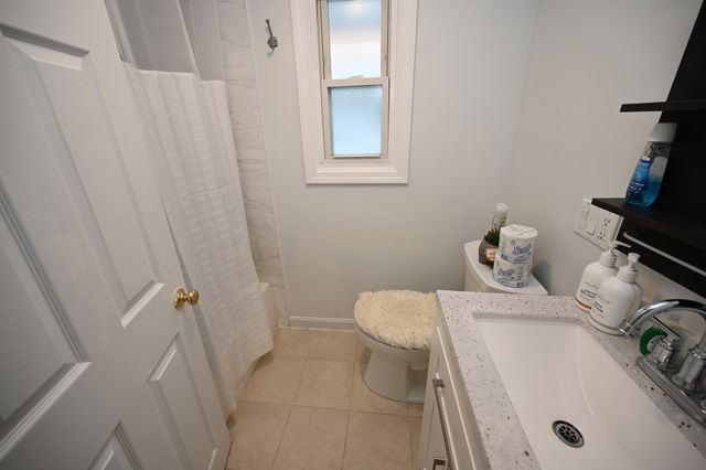 994 Washington St 2, Weymouth, MA 02189