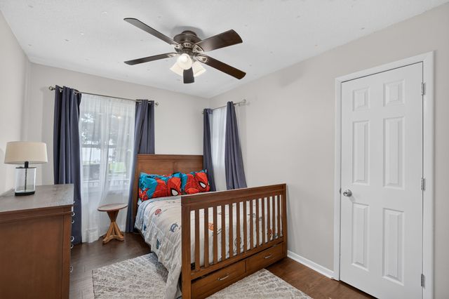 3826 E 40th Street, Des Moines, IA 50317