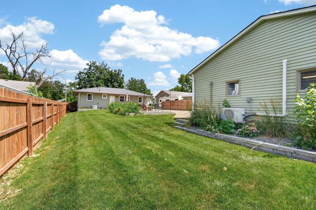 3826 E 40th Street, Des Moines, IA 50317