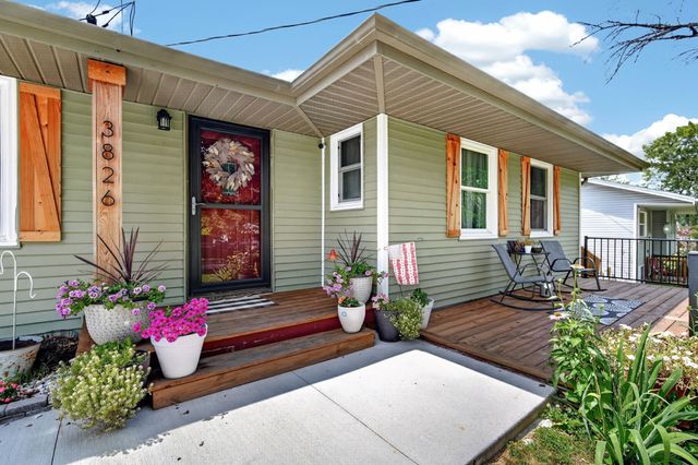 3826 E 40th Street, Des Moines, IA 50317