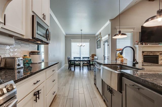1711 W Blake Way, Mustang, OK 73064