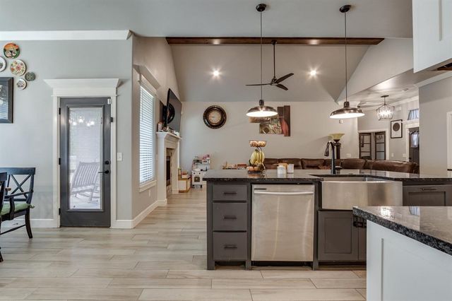 1711 W Blake Way, Mustang, OK 73064