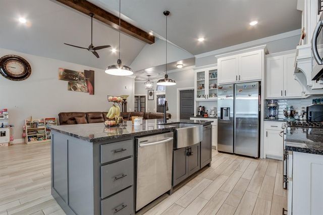 1711 W Blake Way, Mustang, OK 73064