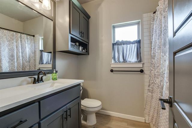 1711 W Blake Way, Mustang, OK 73064