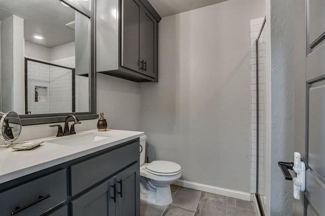 1711 W Blake Way, Mustang, OK 73064