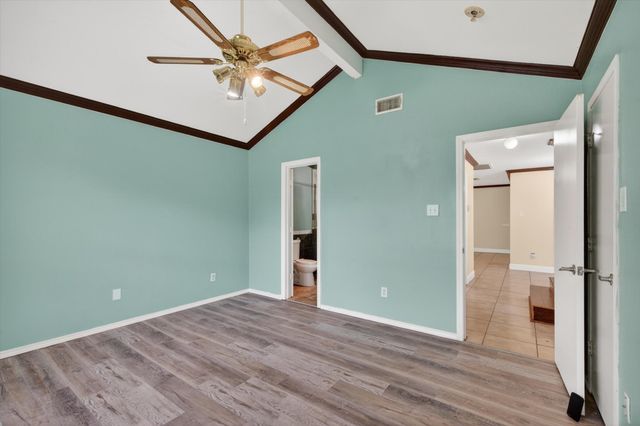 10320 Carolina Oaks Drive, Dallas, TX 75227