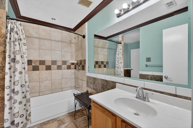 10320 Carolina Oaks Drive, Dallas, TX 75227
