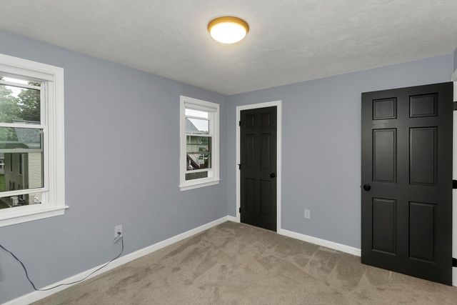 22 Porter St, Shirley, MA 01464