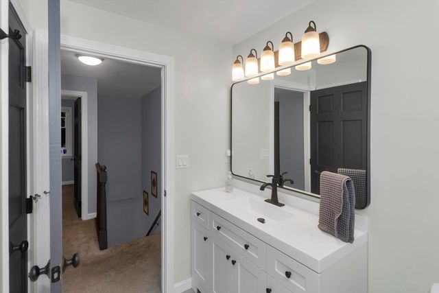 22 Porter St, Shirley, MA 01464
