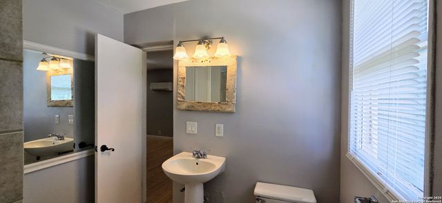 455 Eleanor Ave Apt 3, San Antonio, TX 78209