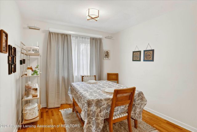 3227 Glasgow Drive, Lansing, MI 48911