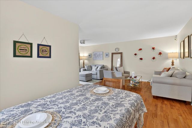 3227 Glasgow Drive, Lansing, MI 48911