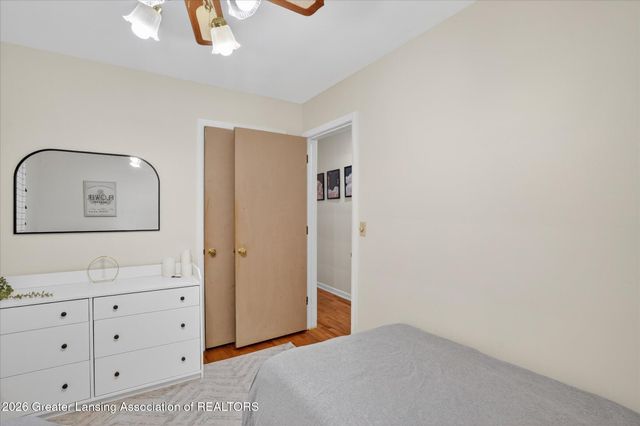 3227 Glasgow Drive, Lansing, MI 48911