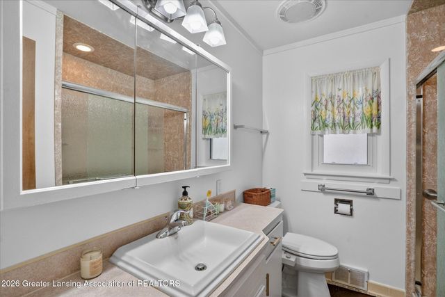 3227 Glasgow Drive, Lansing, MI 48911