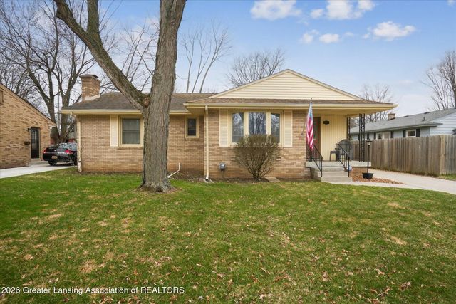 3227 Glasgow Drive, Lansing, MI 48911