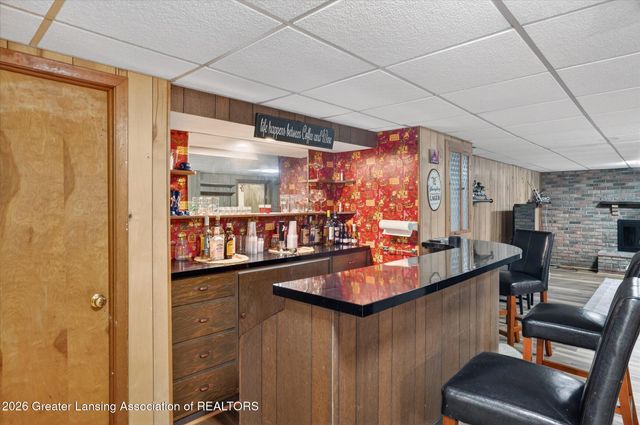 3227 Glasgow Drive, Lansing, MI 48911