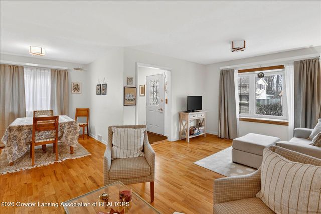 3227 Glasgow Drive, Lansing, MI 48911