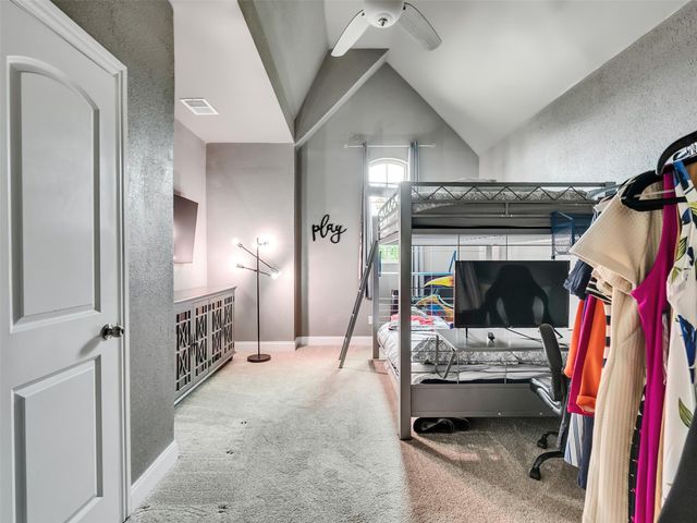 8911 Leaning Hollow Lane, Spring, TX 77379