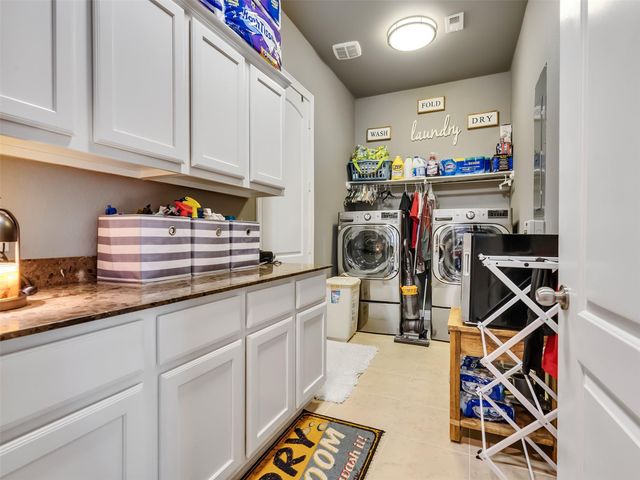 8911 Leaning Hollow Lane, Spring, TX 77379