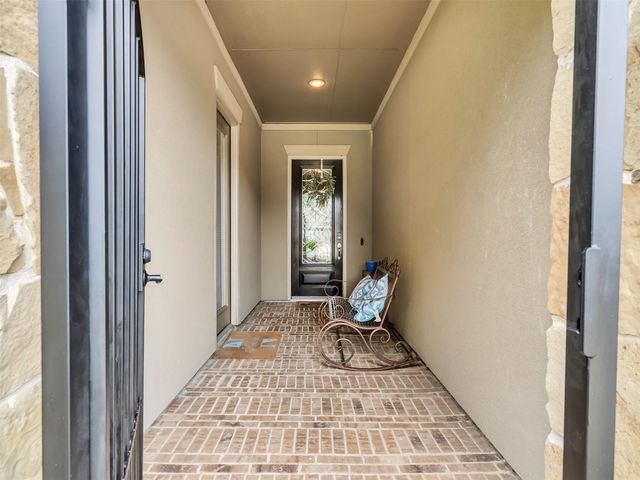 8911 Leaning Hollow Lane, Spring, TX 77379