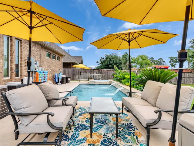 8911 Leaning Hollow Lane, Spring, TX 77379