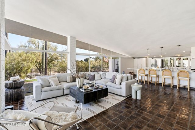 7341 N Ellison Drive, Tucson, AZ 85704