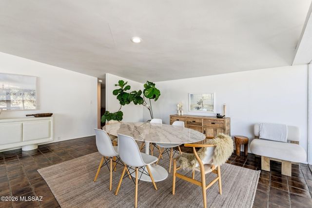 7341 N Ellison Drive, Tucson, AZ 85704